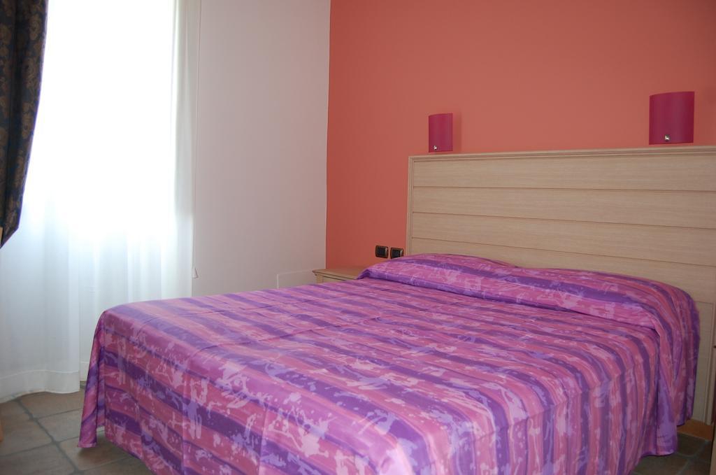 Agriturismo Parra Santa Lucia del Mela Exteriör bild