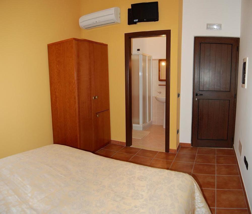 Agriturismo Parra Santa Lucia del Mela Exteriör bild