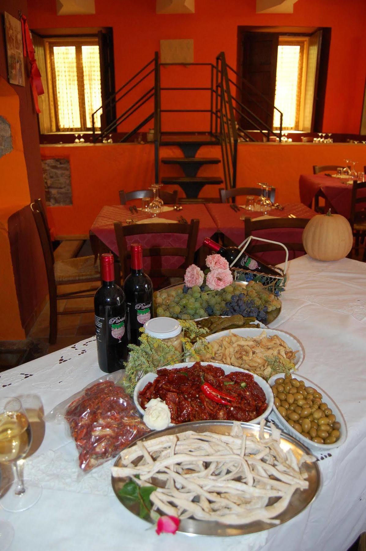 Agriturismo Parra Santa Lucia del Mela Exteriör bild