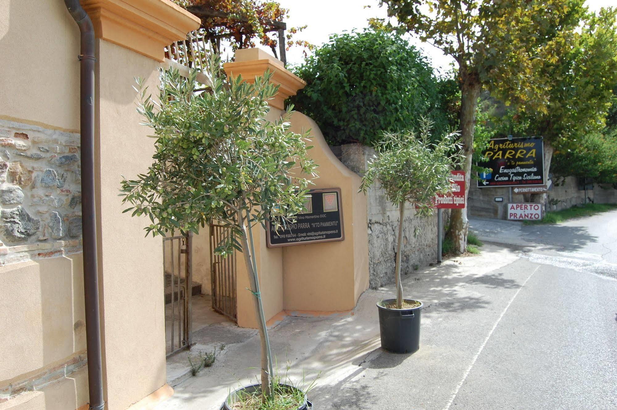 Agriturismo Parra Santa Lucia del Mela Exteriör bild